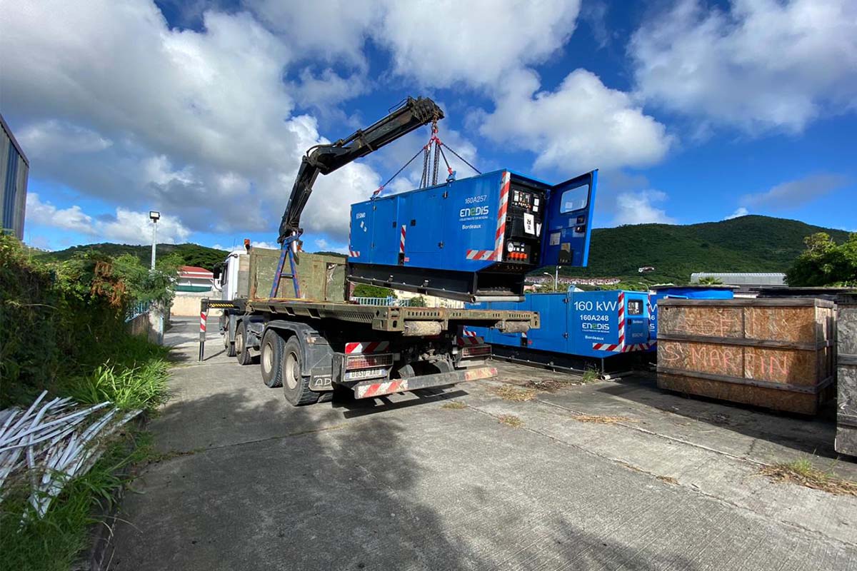 Camion grue SXM